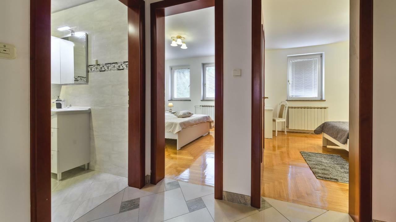 Central Apartment Smiley - Free Parking Zagreb Exterior foto
