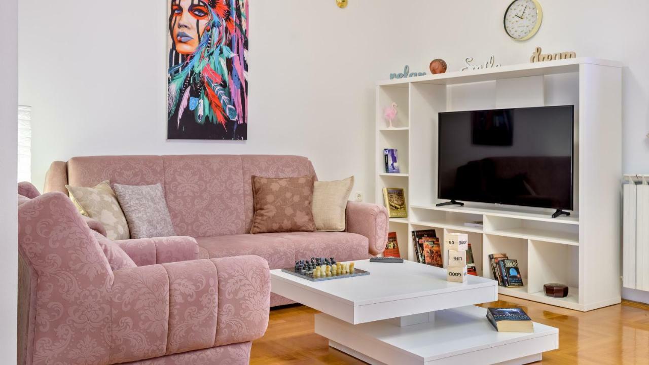 Central Apartment Smiley - Free Parking Zagreb Exterior foto